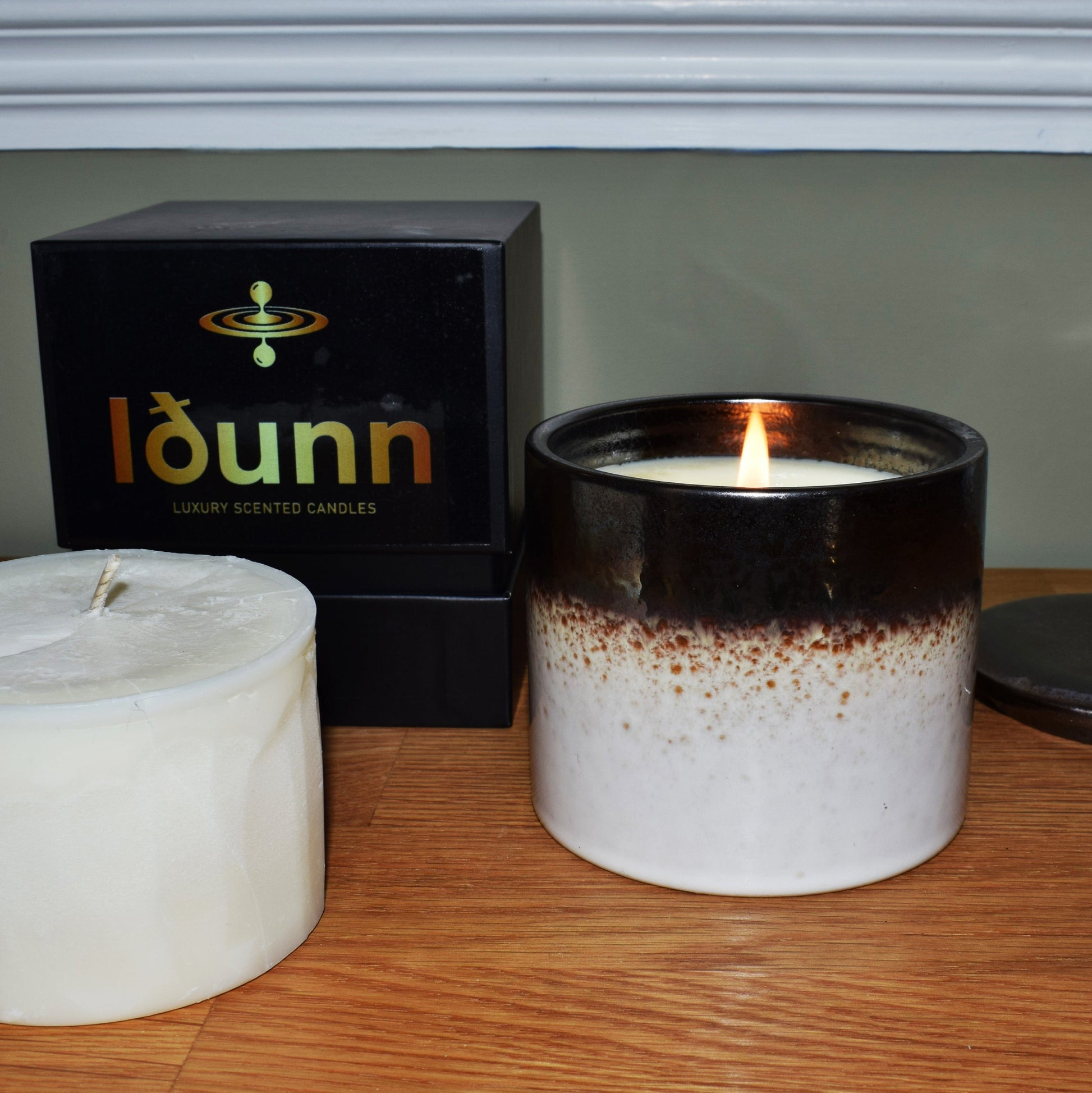 Idunn essential oil refillable candle